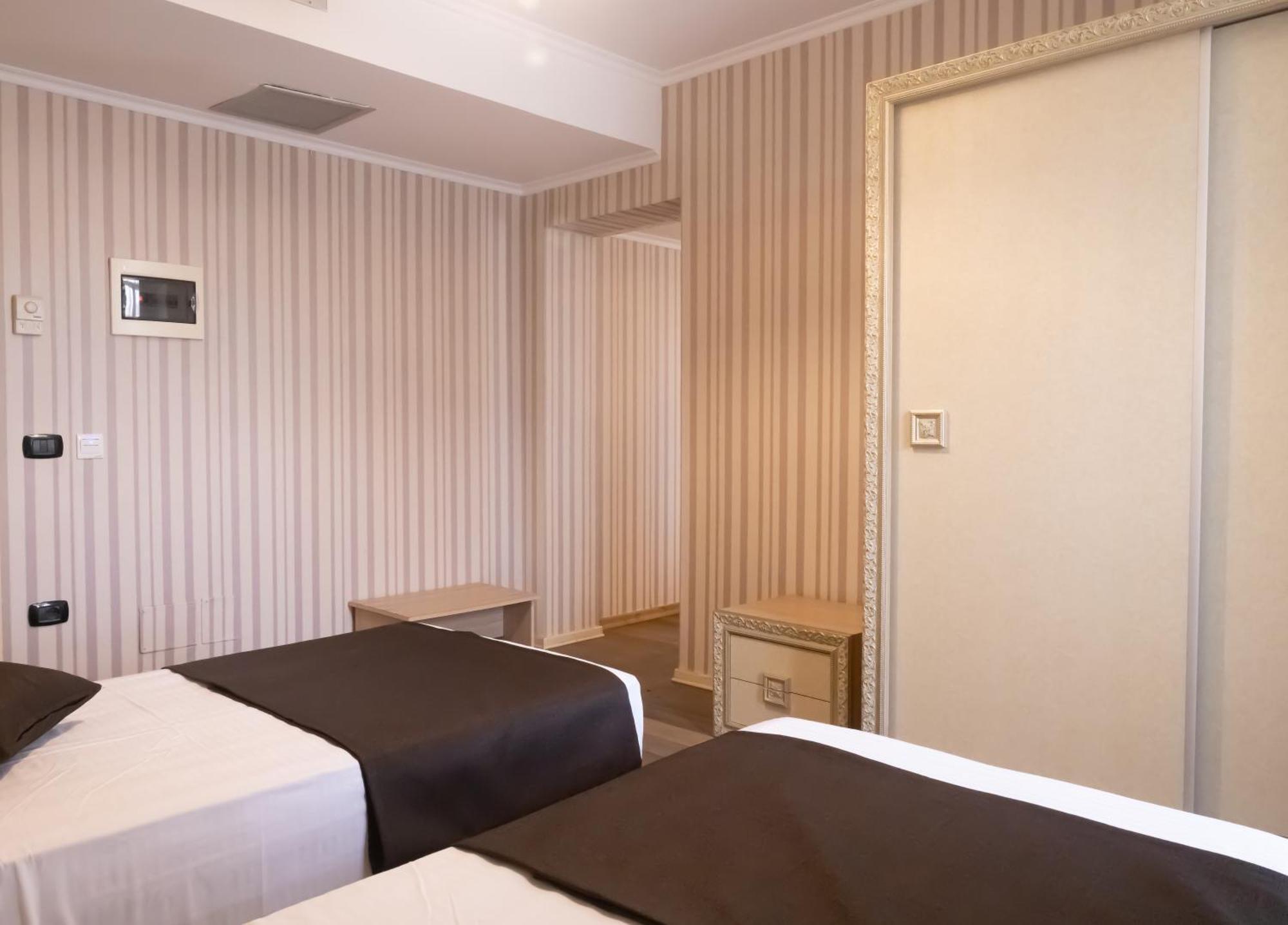 Amh Hotel Durrës Eksteriør bilde