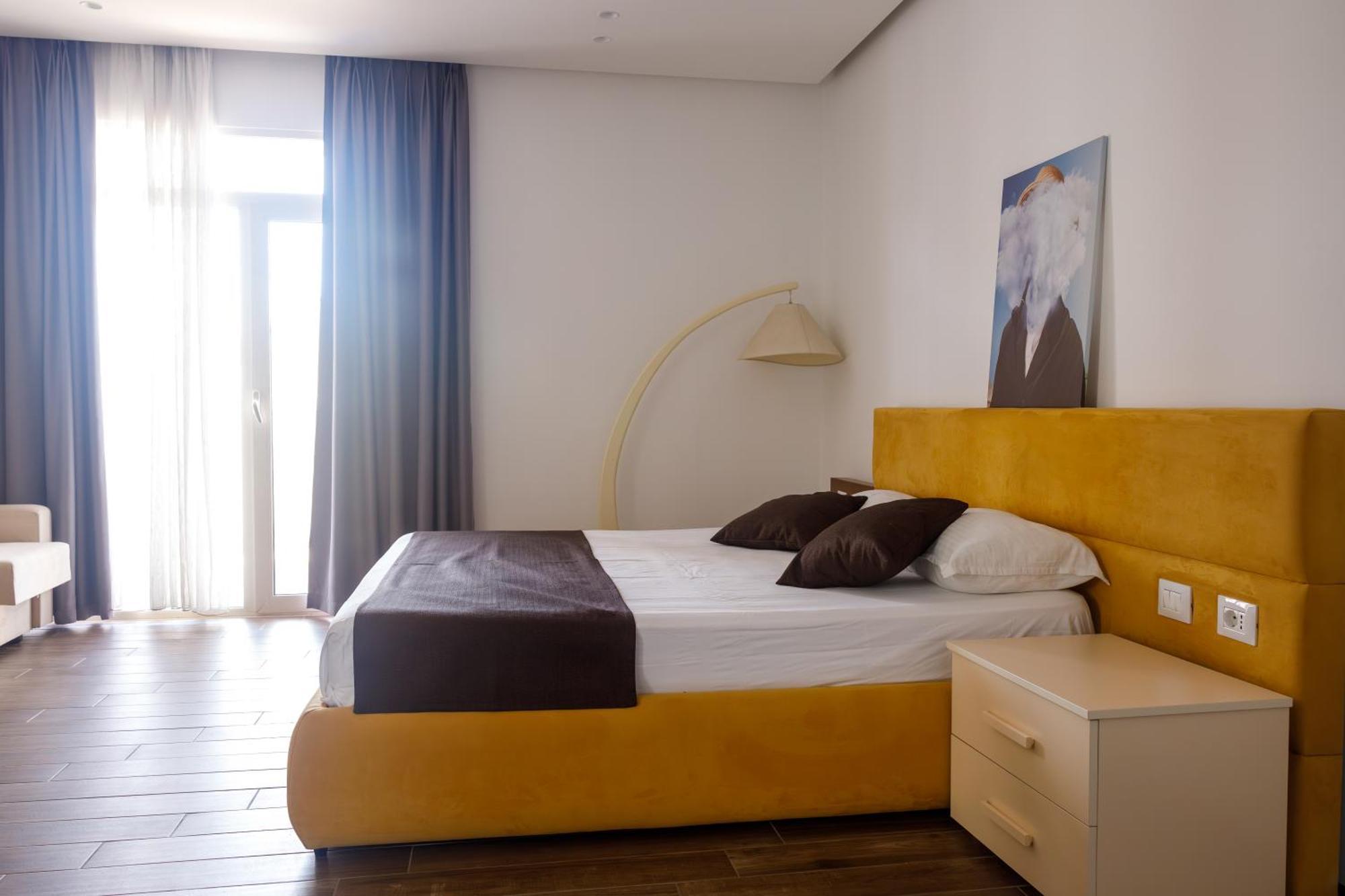 Amh Hotel Durrës Eksteriør bilde