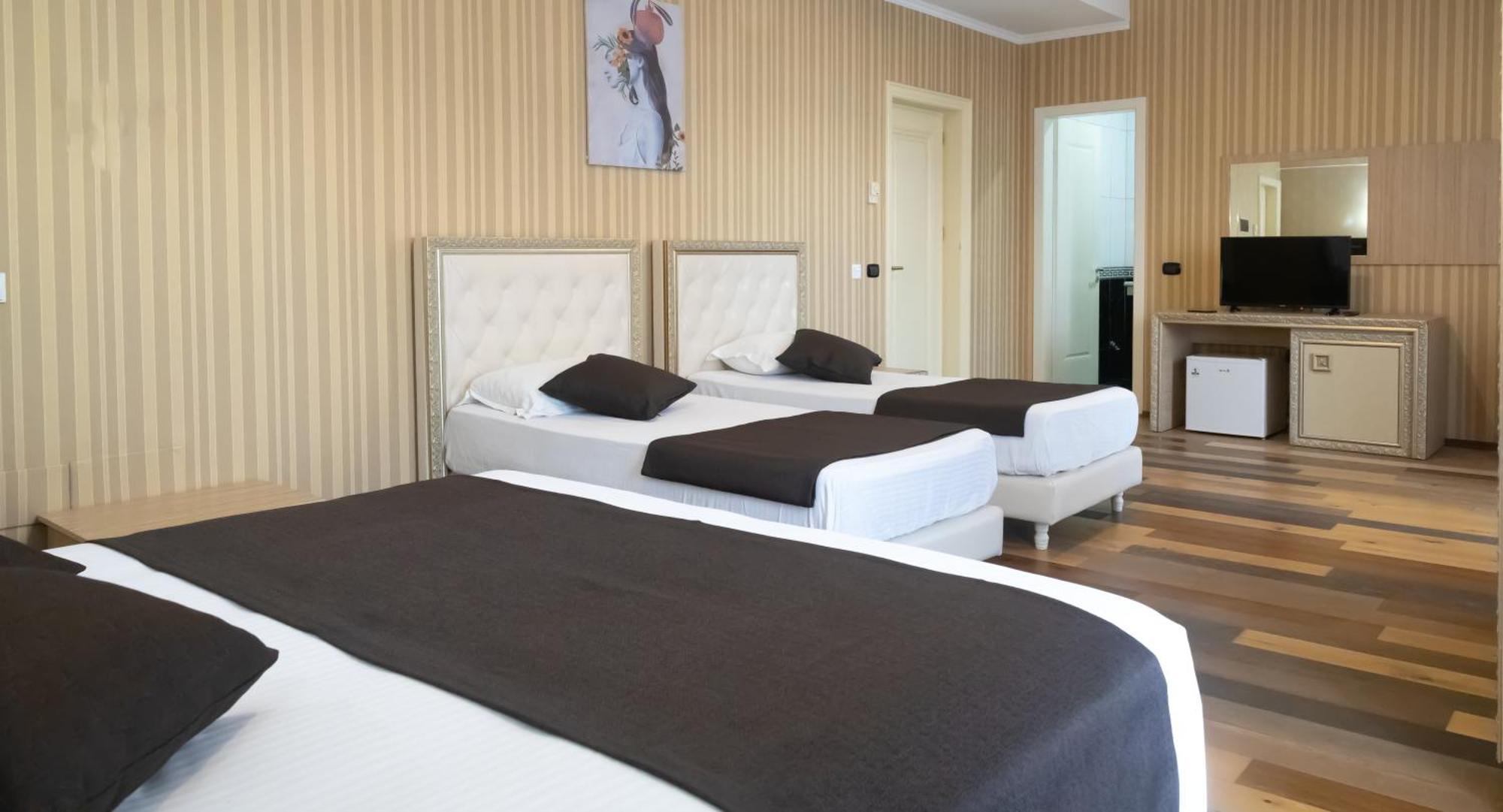 Amh Hotel Durrës Eksteriør bilde