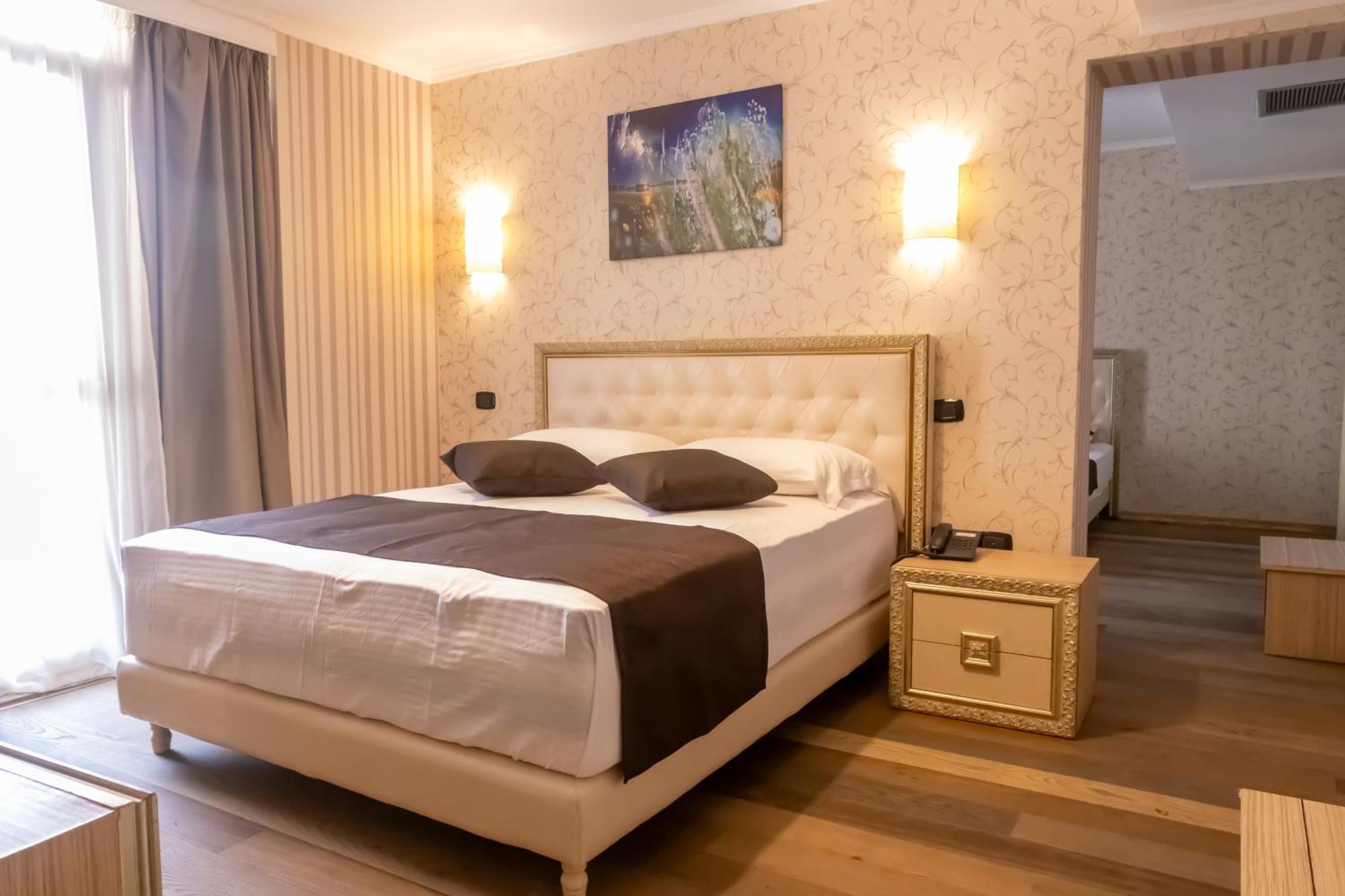 Amh Hotel Durrës Eksteriør bilde