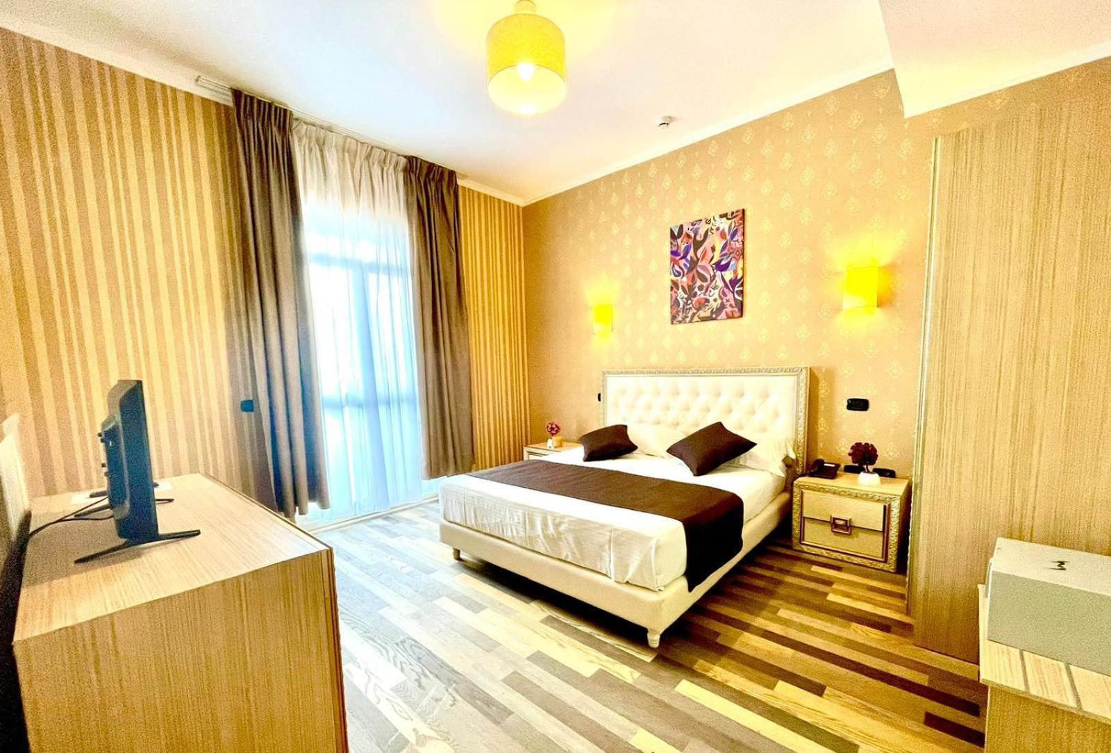 Amh Hotel Durrës Eksteriør bilde