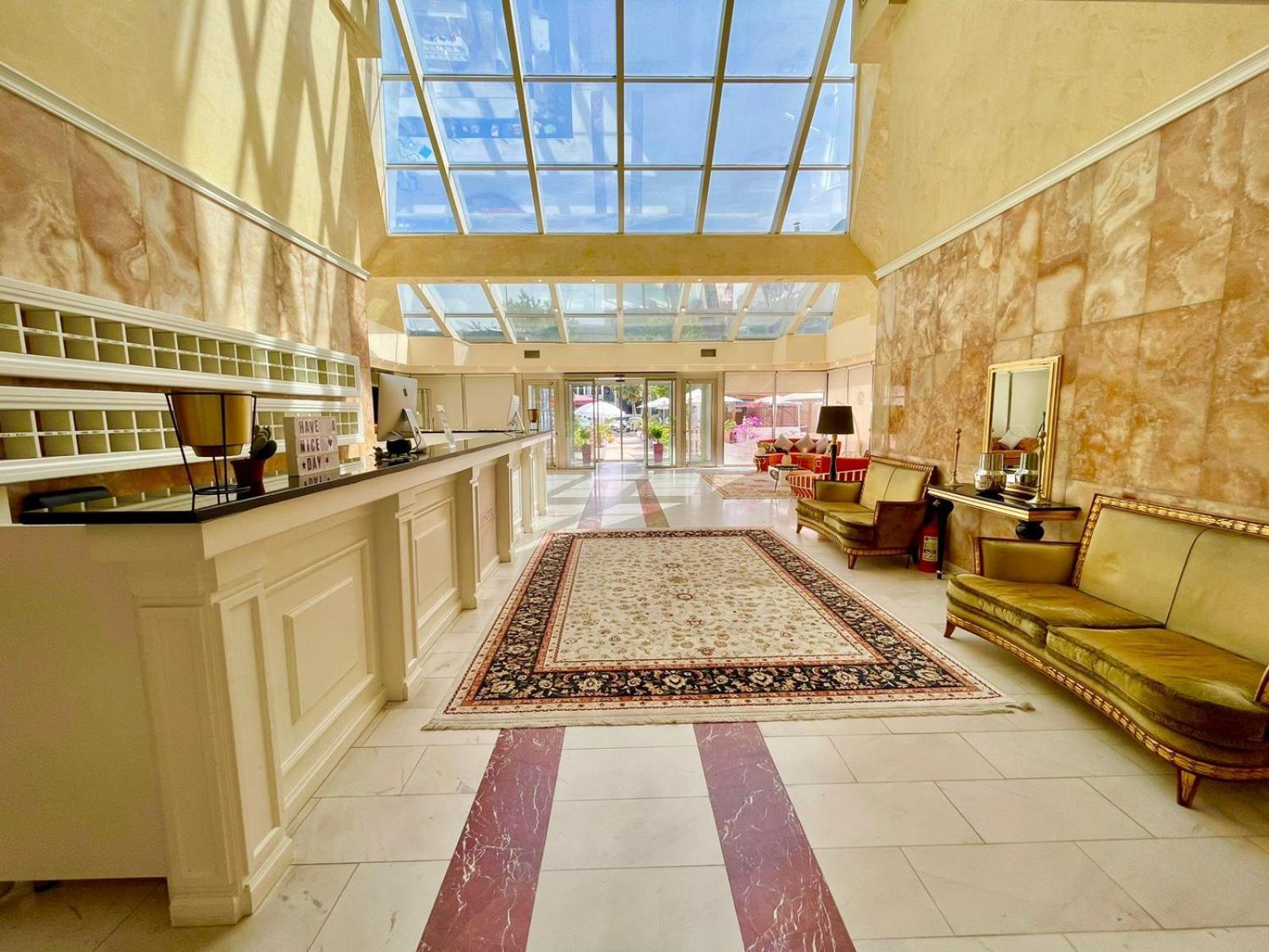 Amh Hotel Durrës Eksteriør bilde