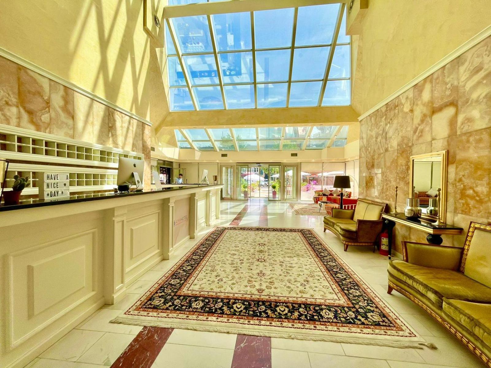 Amh Hotel Durrës Eksteriør bilde